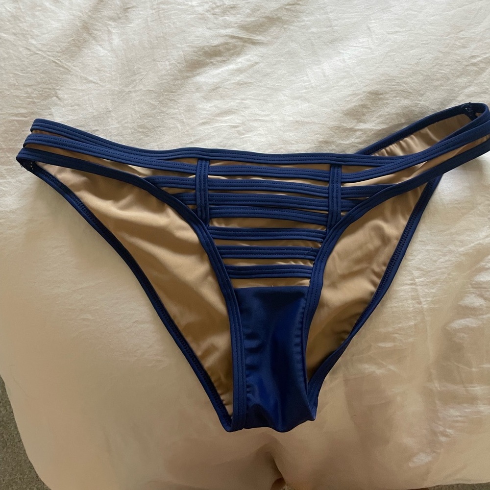 Beach bunny hard summer bikini bottoms